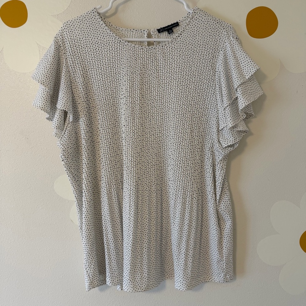 Adrianna Papell White Polka Dot Flutter Sleeve Pleated Blouse